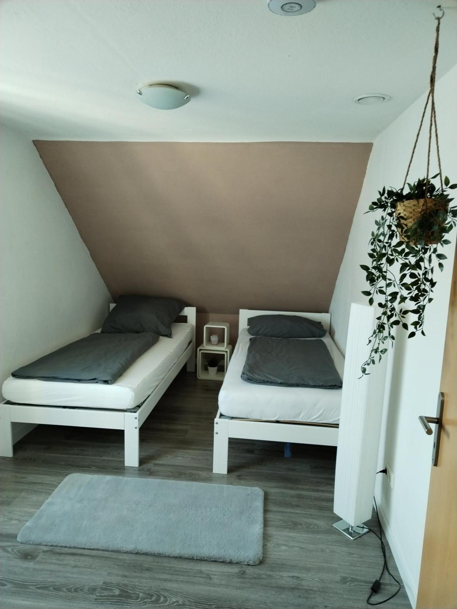 Gemuetliche 5Pers Ferienwohnung "Am Steinbach" Naehe Nuernberg Ruhig Und Gute Anbindung Burgthann Pokoj fotografie